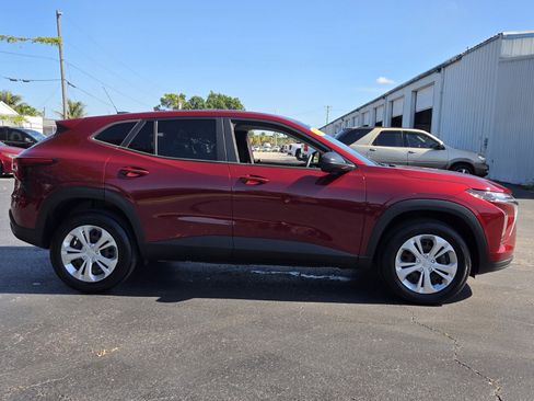 Certified 2024 Chevrolet Trax LS w/ Driver Confidence Package FWD image 6