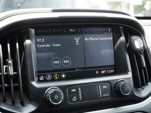 Used 2019 Chevrolet Colorado LT w/ LT Convenience Package AWD/4WD image 22