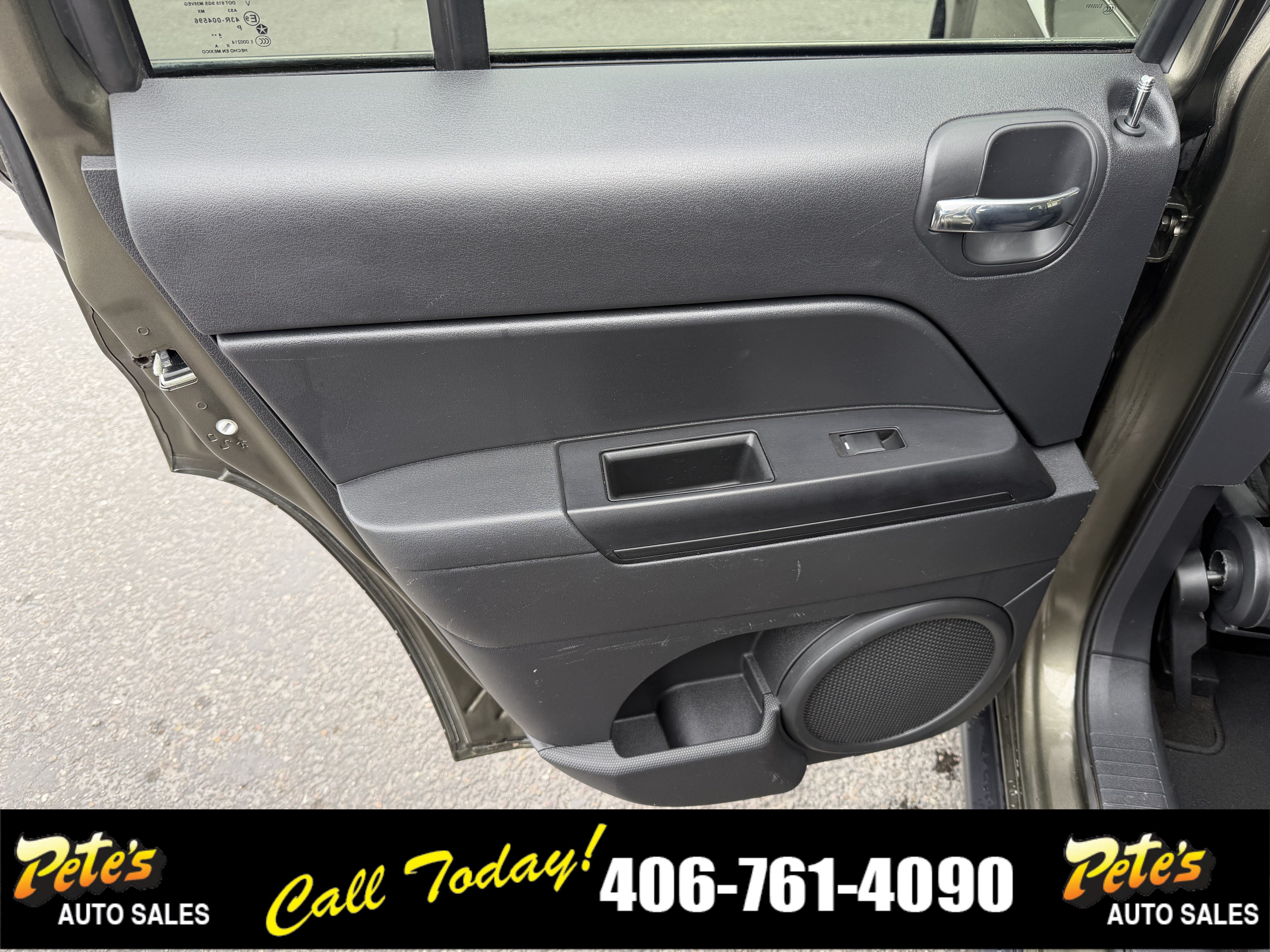 Used 2015 Jeep Patriot Sport w/ Power Value Group AWD/4WD image 30