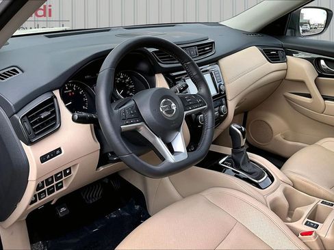 Used 2018 Nissan Rogue SL w/ Premium Package AWD/4WD image 17