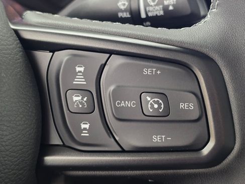 New 2026 Jeep Gladiator Sport AWD/4WD image 33