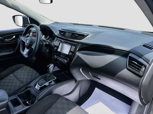 Used 2019 Nissan Rogue Sport SV AWD/4WD image 27