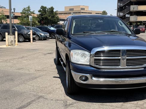 Used 2007 Dodge Ram 1500 Truck SLT AWD/4WD image 4
