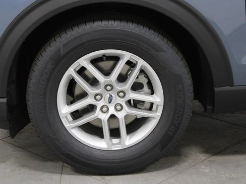 New 2026 Ford Explorer Active w/ Active Comfort Package RWD image 18