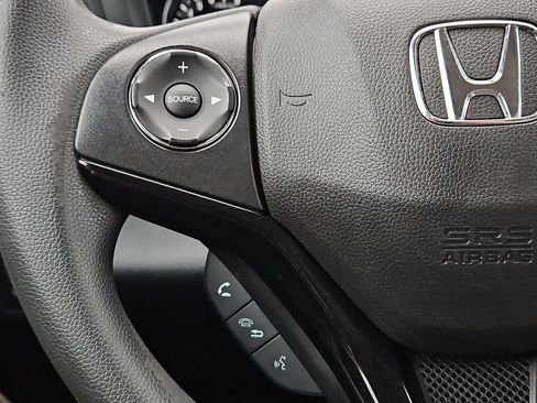 Certified 2022 Honda HR-V LX image 29