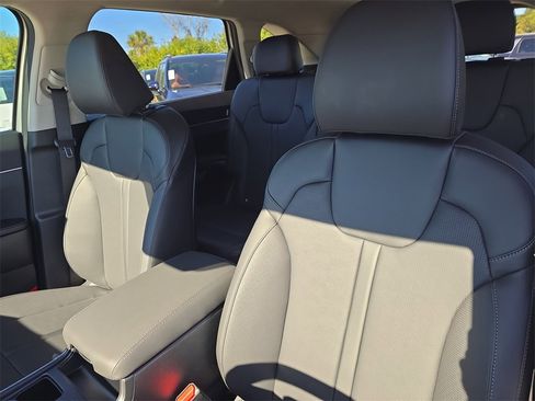 New 2026 Kia Sorento S image 20