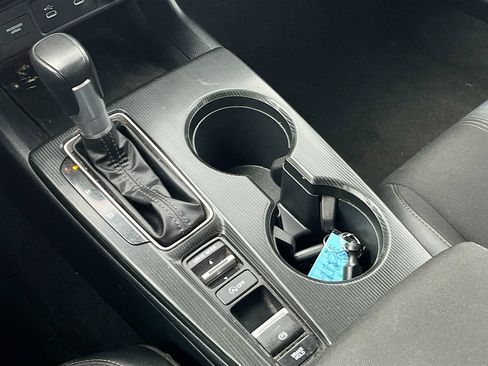 Used 2025 Honda Civic Sport image 16