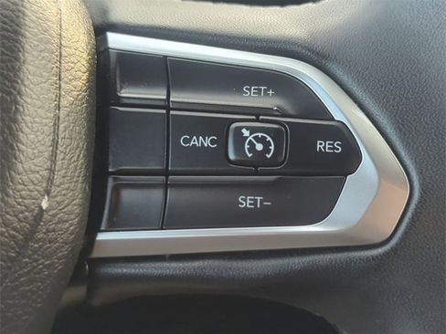 Certified 2024 Jeep Compass Latitude image 14