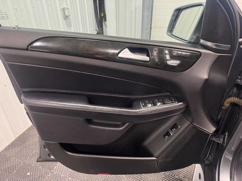 Used 2018 Mercedes-Benz GLS 450 4MATIC image 10