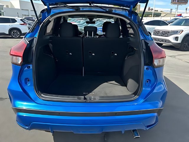 Used 2023 Nissan Kicks SR w/ Interior Electronics Package FWD image 14
