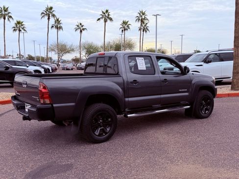 Used 2015 Toyota Tacoma PreRunner image 6