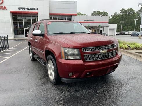 Used 2011 Chevrolet Tahoe LTZ AWD/4WD image 2