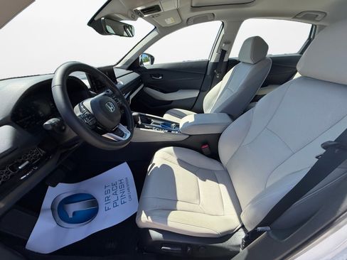 Certified 2025 Honda Accord Touring image 11