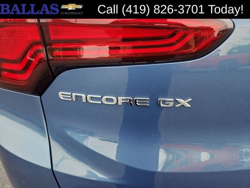 Used 2025 Buick Encore GX Sport Touring FWD image 31