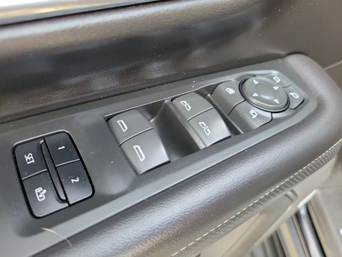 Used 2021 GMC Yukon XL SLT w/ SLT Premium Package AWD/4WD image 20