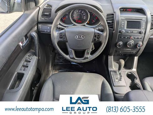 Used 2013 Kia Sorento LX w/ Convenience Pkg FWD image 15