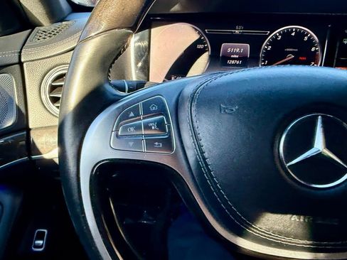 Used 2015 Mercedes-Benz S 550 Sedan image 30