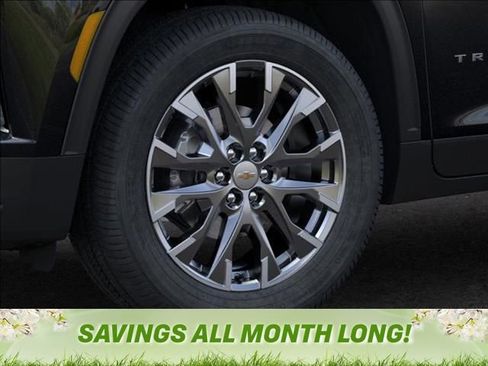 New 2025 Chevrolet Traverse LT w/ Sun and Wheel Package image 9