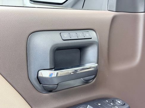 Used 2017 Chevrolet Silverado 1500 LTZ w/ Sport Package AWD/4WD image 10