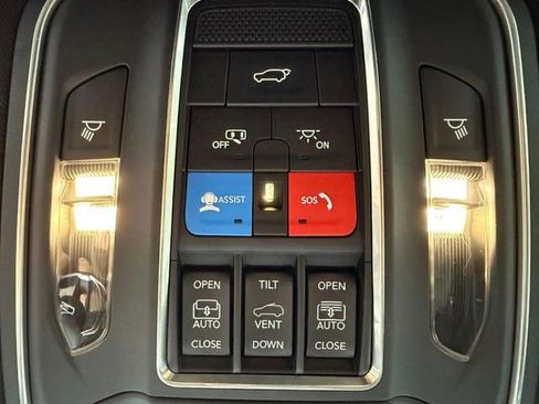 New 2025 Jeep Grand Cherokee L Limited image 32