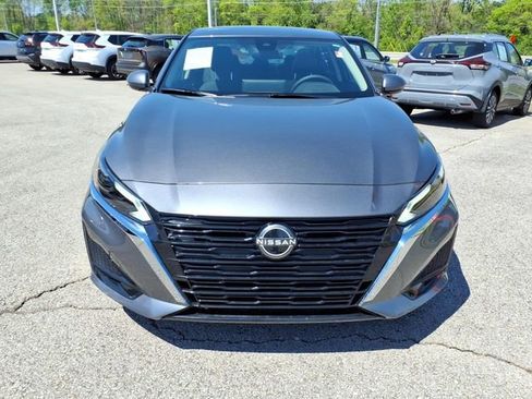 Certified 2025 Nissan Altima 2.5 SV w/ SV Premium Package FWD image 20