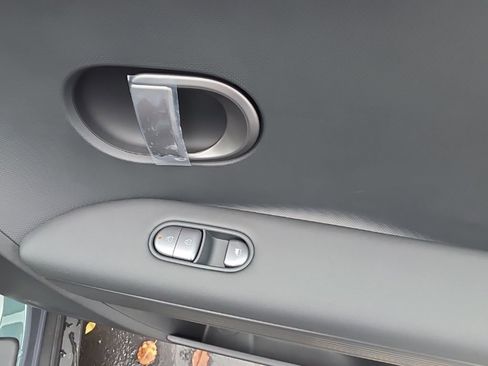 Used 2025 Hyundai Ioniq 5 SE image 47