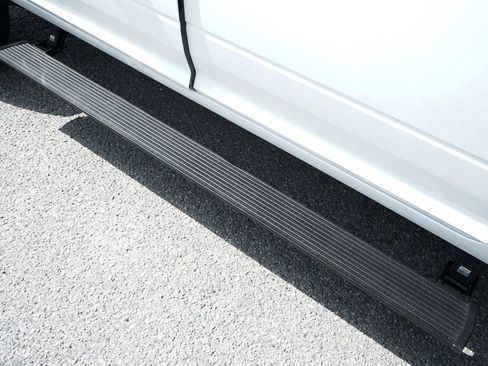 Used 2018 RAM 1500 Sport image 6