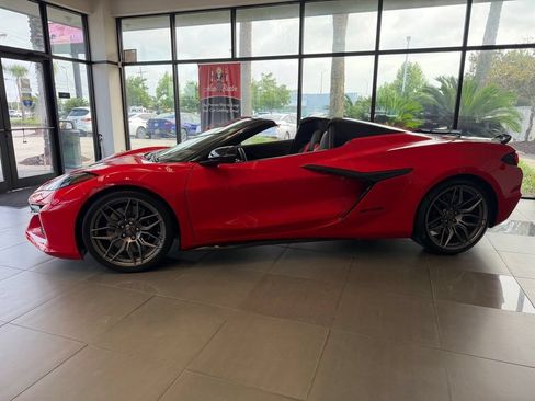 Used 2023 Chevrolet Corvette Z06 w/ Stealth Interior Trim Package RWD image 2