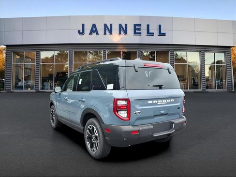 New 2025 Ford Bronco Sport Outer Banks w/ Outer Banks Tech Package+ image 4