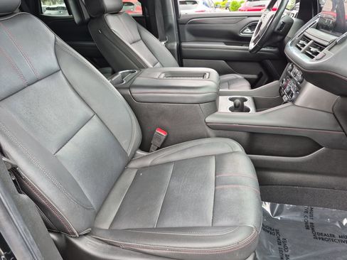 Used 2022 Chevrolet Tahoe RST w/ Luxury Package AWD/4WD image 33