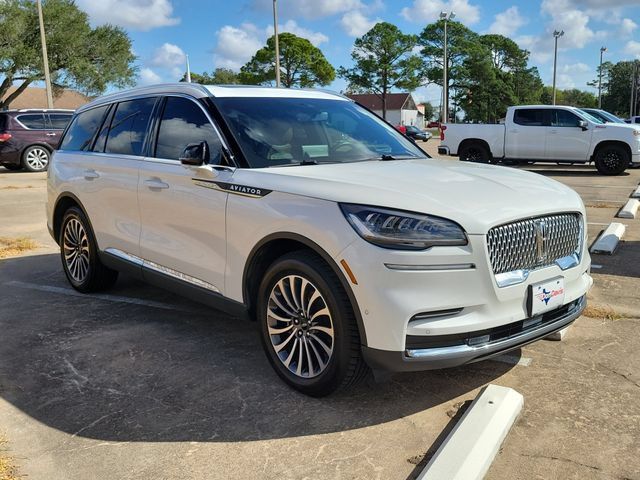 Used 2022 Lincoln Aviator Reserve w/ Equipment Group 201A AWD/4WD image 3
