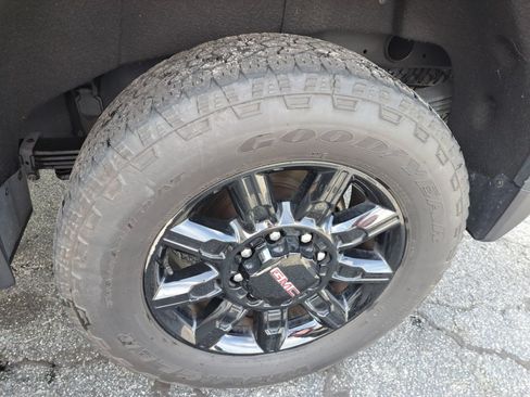 Used 2024 GMC Sierra 2500 AT4 w/ AT4 Premium Plus Package AWD/4WD image 21