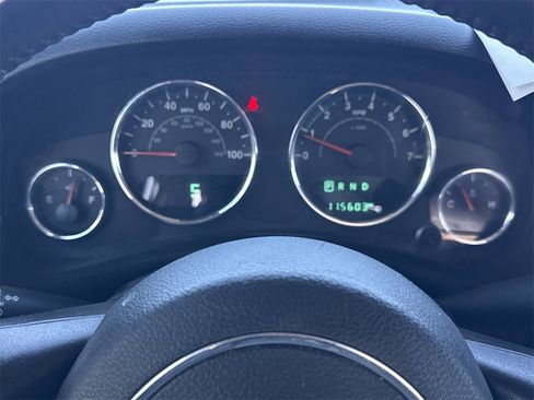 Used 2018 Jeep Wrangler Sport image 13