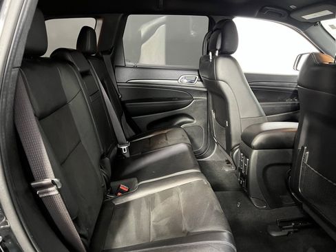 Certified 2021 Jeep Grand Cherokee Laredo X image 28