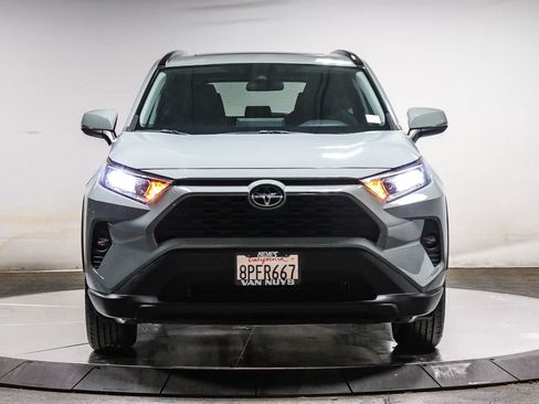Certified 2020 Toyota RAV4 XLE w/ Convenience Package FWD image 7