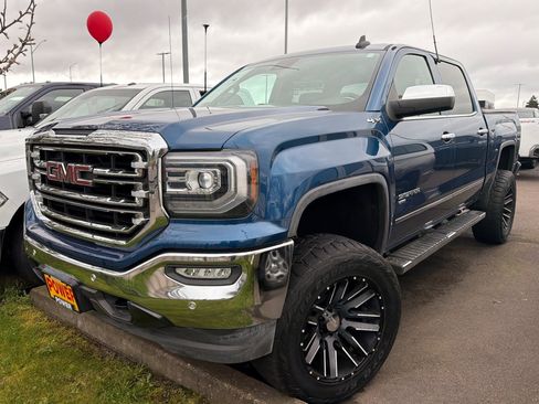 Used 2018 GMC Sierra 1500 SLT image 2