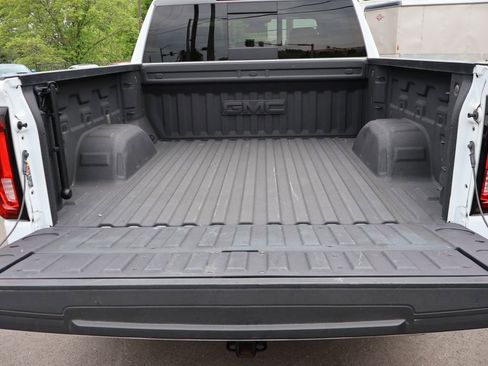 Used 2023 GMC Sierra 1500 SLT w/ SLT Premium Package AWD/4WD image 15