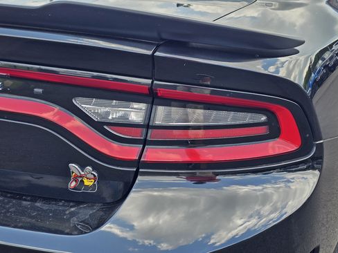 Used 2022 Dodge Charger Scat Pack RWD image 10
