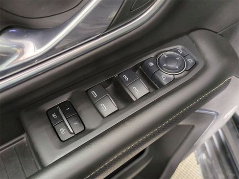 Certified 2024 Chevrolet Suburban Premier image 23