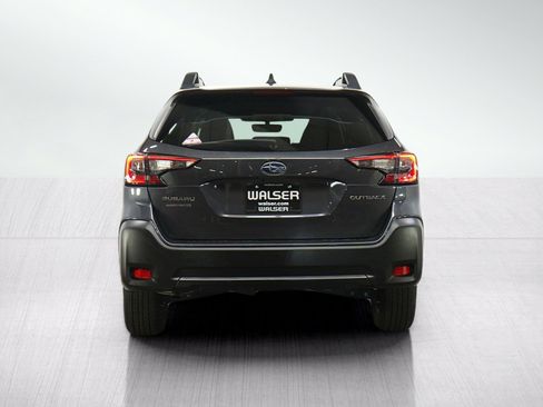 Used 2024 Subaru Outback Premium AWD/4WD image 4