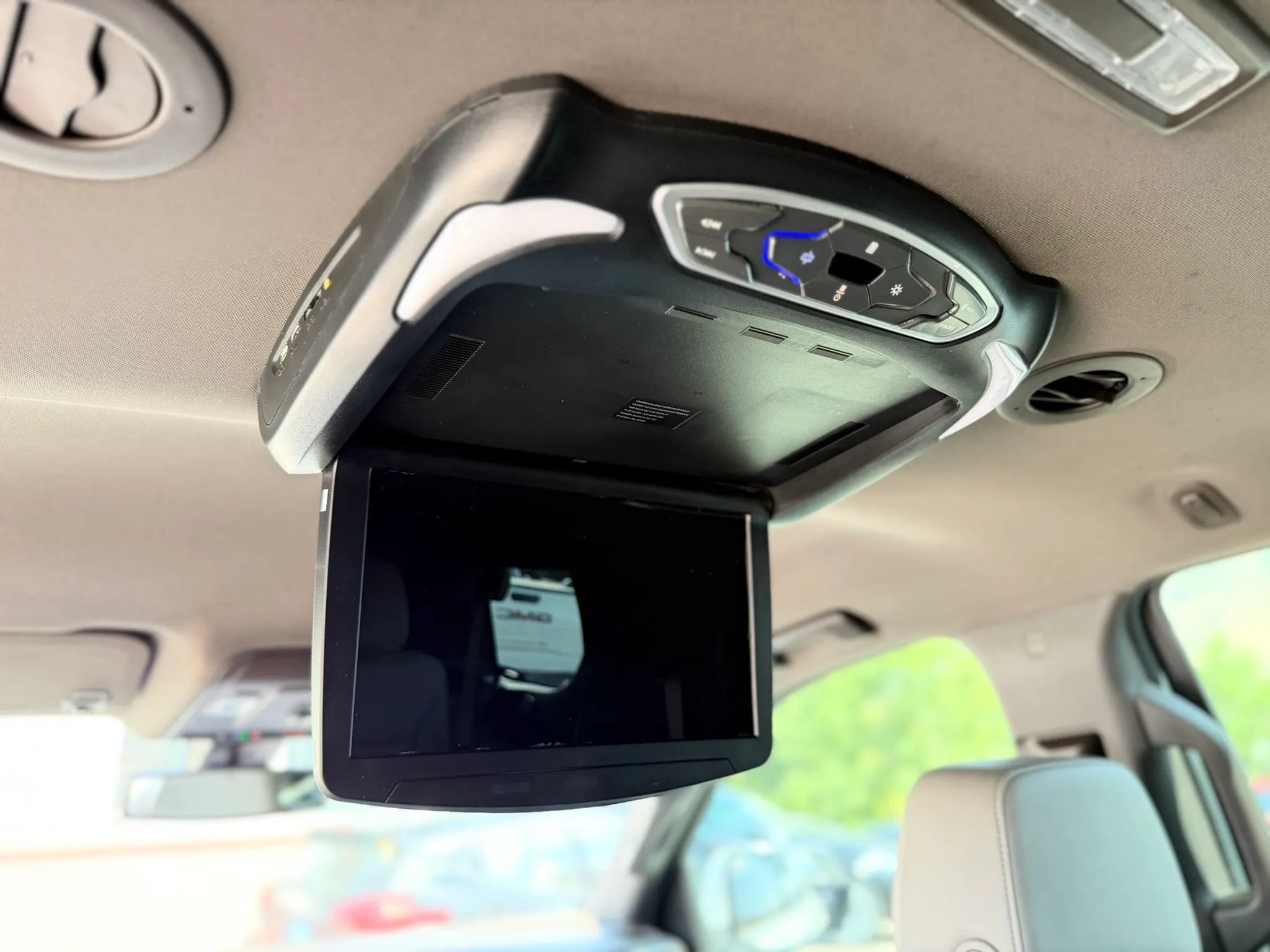 Used 2021 Chevrolet Tahoe LT AWD/4WD image 4