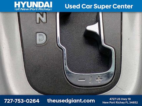 Used 2020 Dodge Journey SE w/ SE Popular Equipment Group image 27