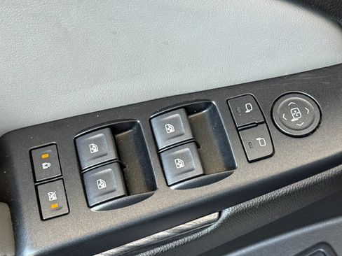 Used 2019 Chevrolet Tahoe LT w/ Max Trailering Package AWD/4WD image 18