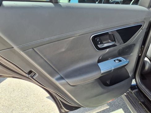 Used 2024 Mercedes-Benz GLC 300 GLC 300 image 11