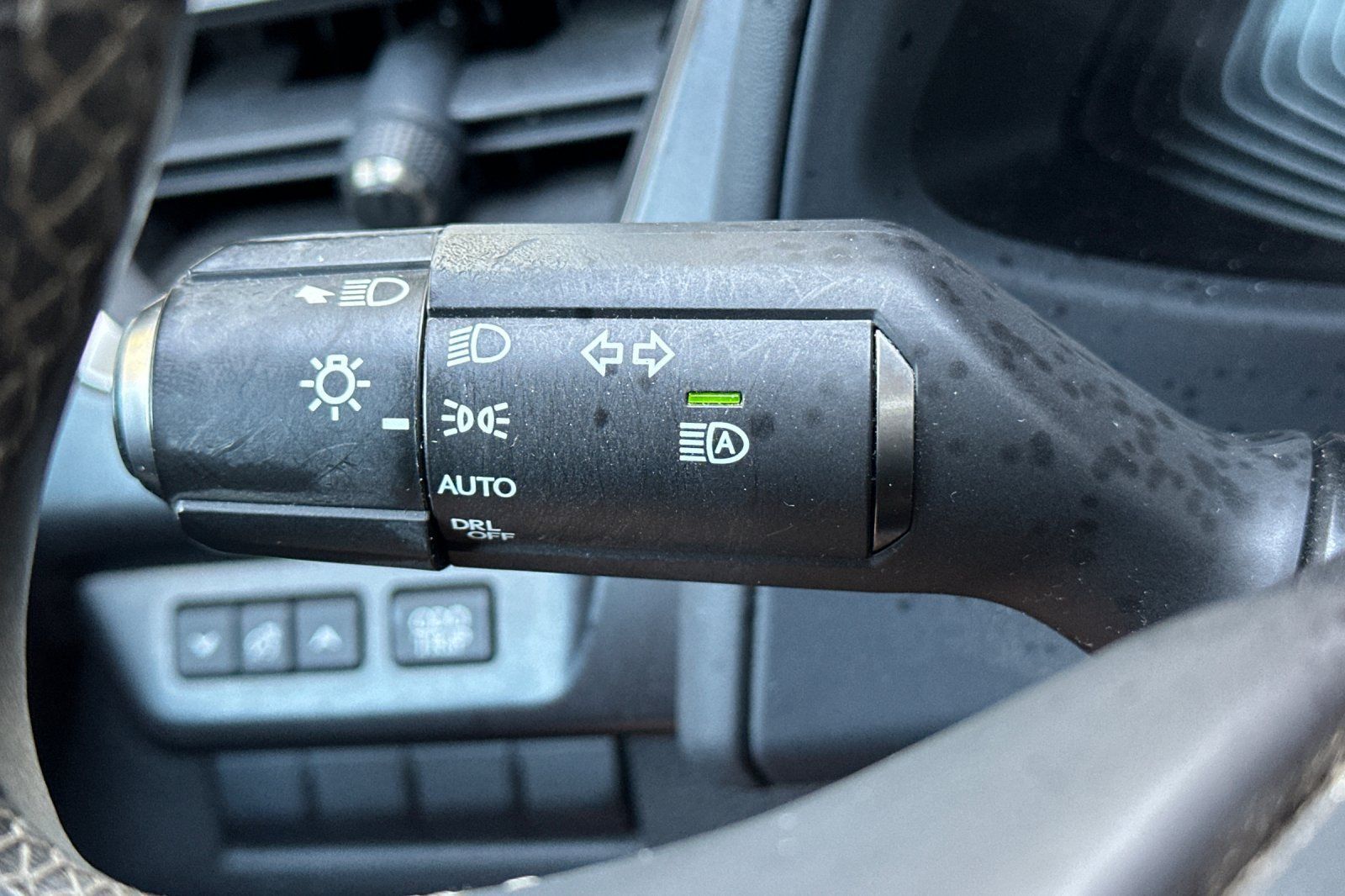 Used 2019 Lexus UX 200 w/ Premium Package FWD image 29