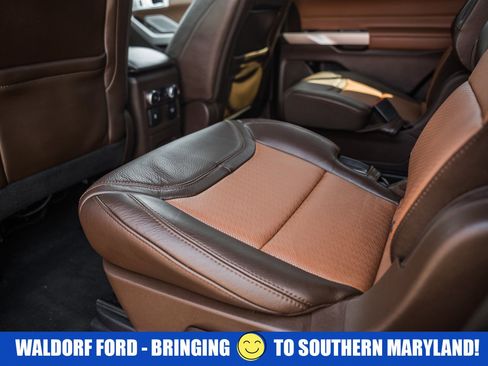 Used 2022 Ford Explorer King Ranch image 40