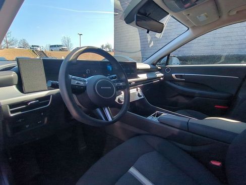 Used 2025 Hyundai Sonata SEL FWD image 15