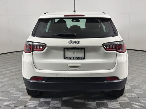 Used 2018 Jeep Compass Sport FWD image 6