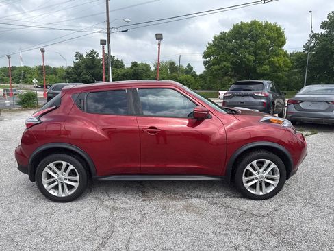 Used 2016 Nissan Juke SV w/ Technology Package image 4