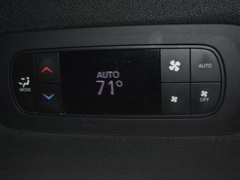 Used 2021 Chrysler Pacifica Limited w/ S Appearance Package FWD image 51